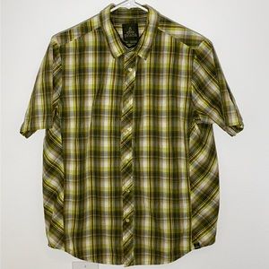 Men’s button down Prana shirt